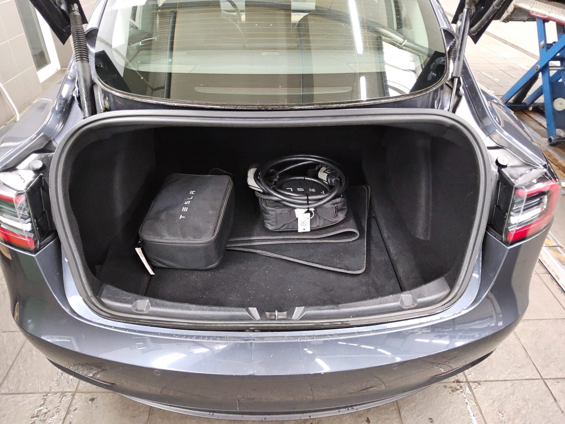 Tesla Model 3 Navi LED Pano Leder 360° 11