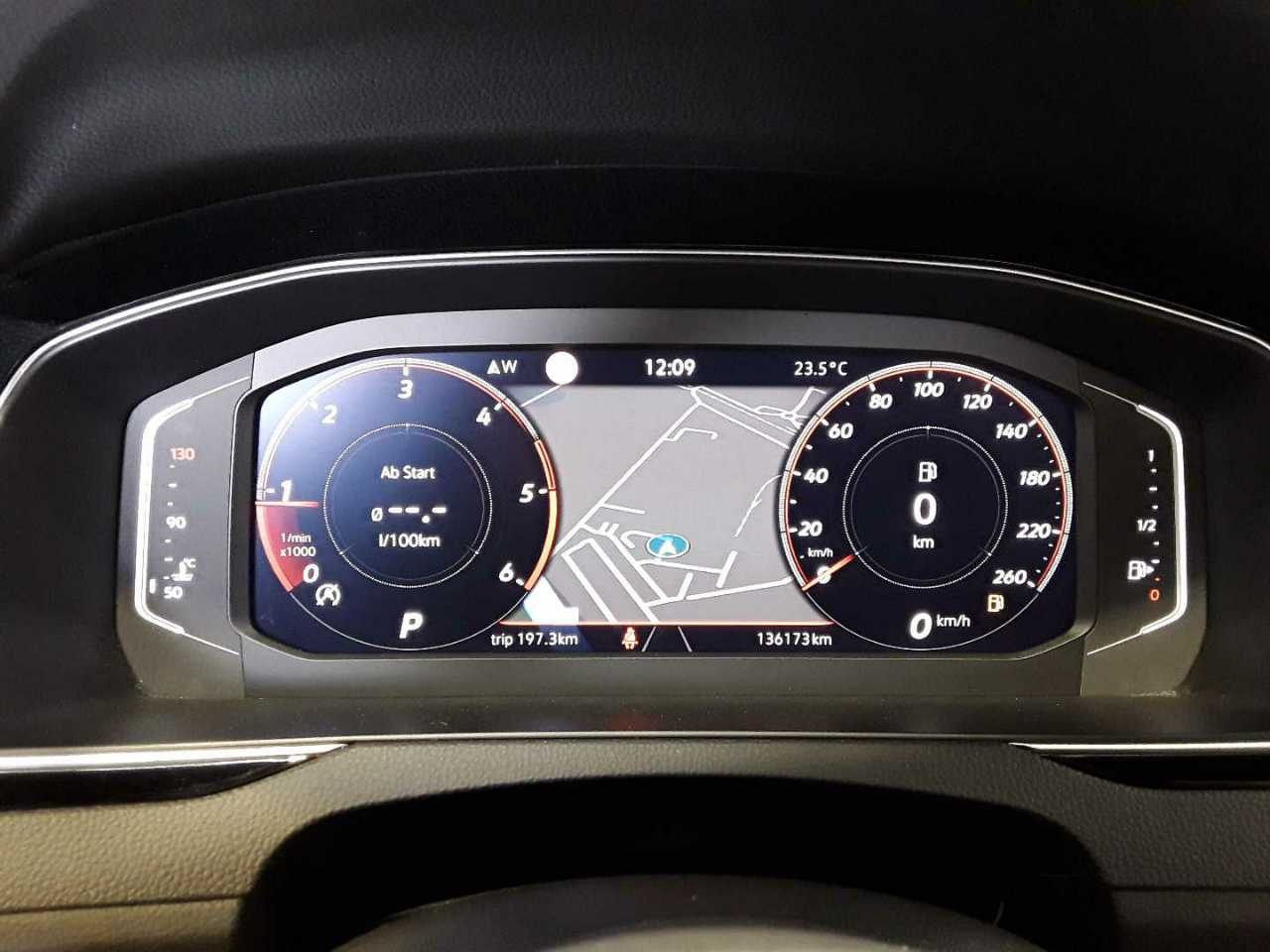 Volkswagen Passat Variant 2.0 TDI Business NAVI LED AID SHZ RFK 9