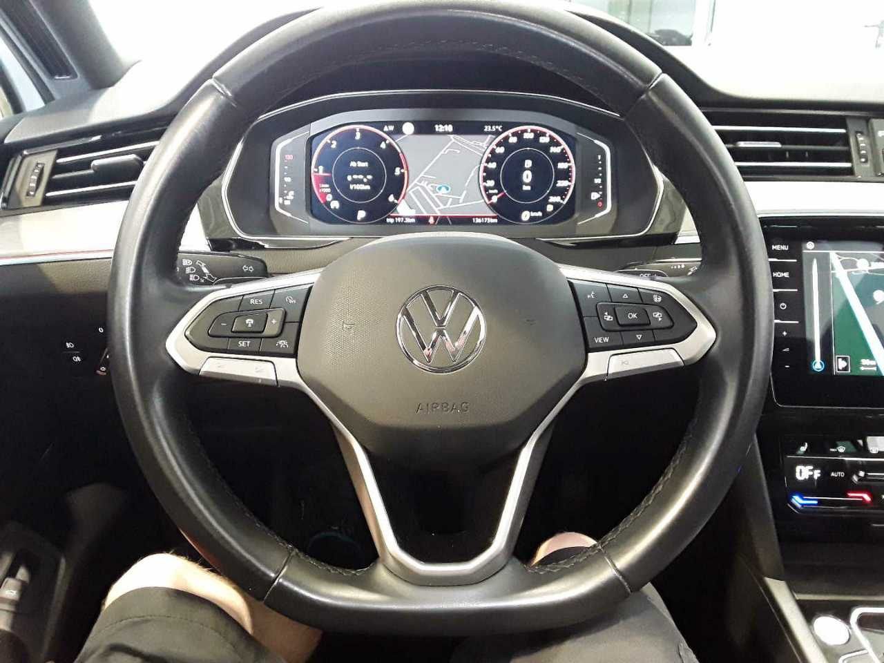 Volkswagen Passat Variant 2.0 TDI Business NAVI LED AID SHZ RFK 8
