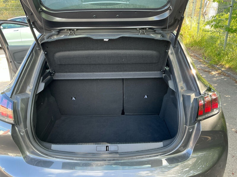Peugeot 208 1.2 PureTech SHZ 11