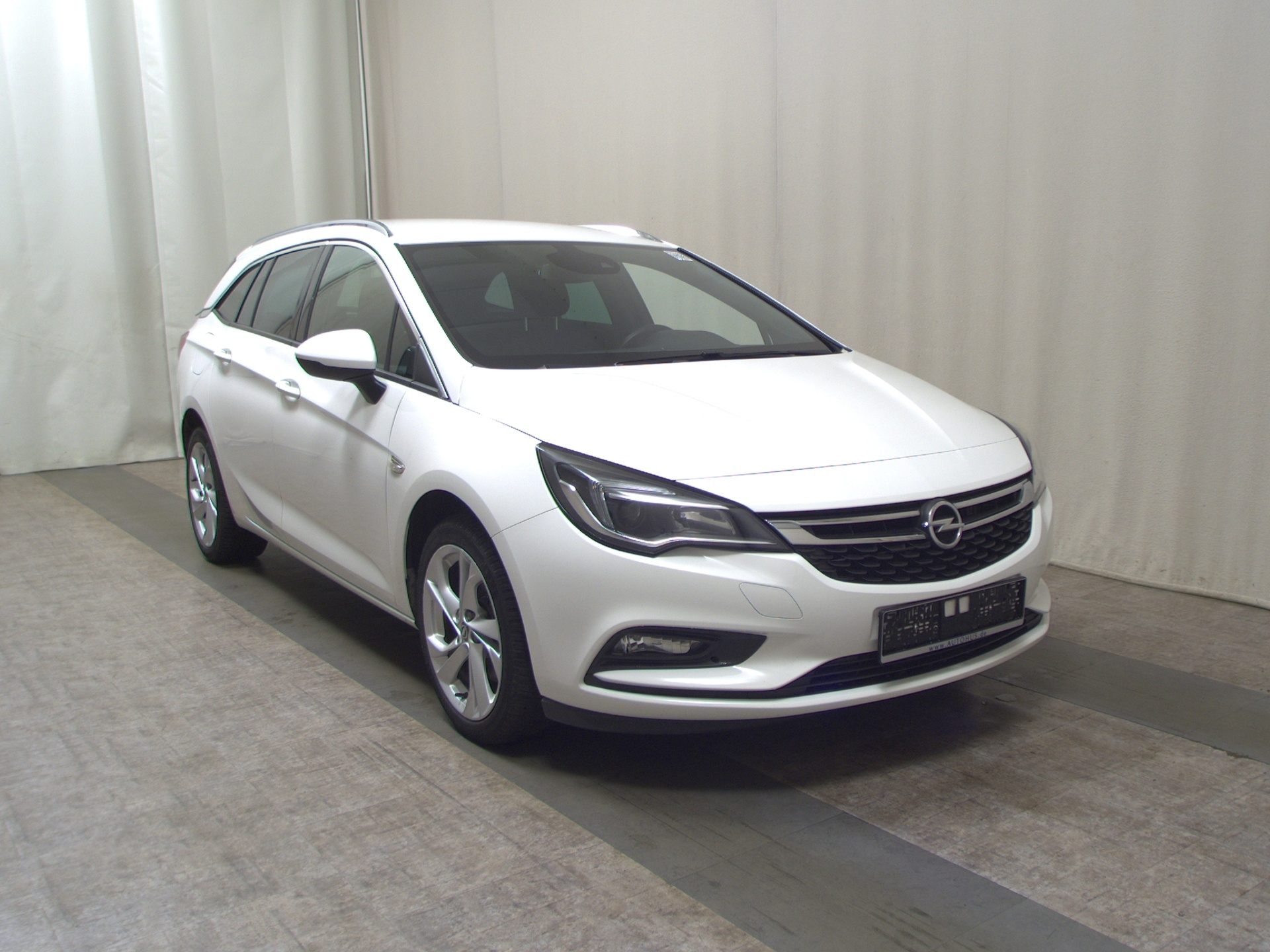 Opel Astra ST 1.6 D Dynamic Navi PDC SHZ 3