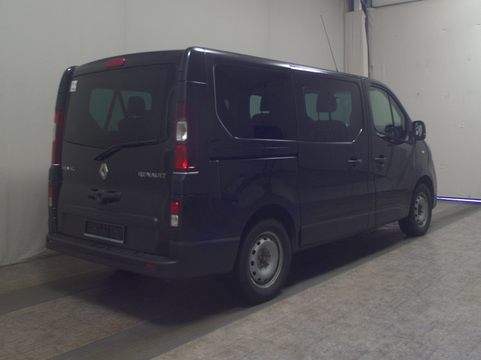 Renault Trafic 1.6 dCi Expression Navi PDC Bluetooth 4