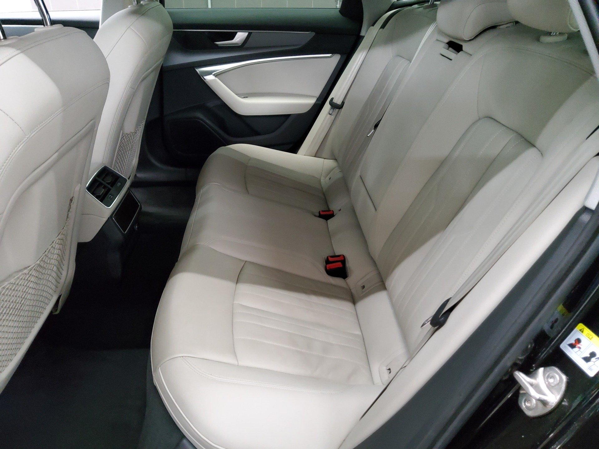 Audi A6 Avant 40 TDI Qu. Leder Navi LED Virtual Sound 13