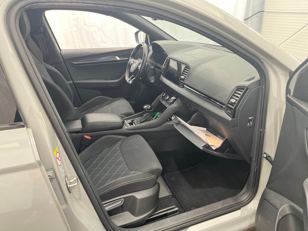 Skoda Karoq 1.5 TSI SportLine Navi LED VC Pano AHK 7