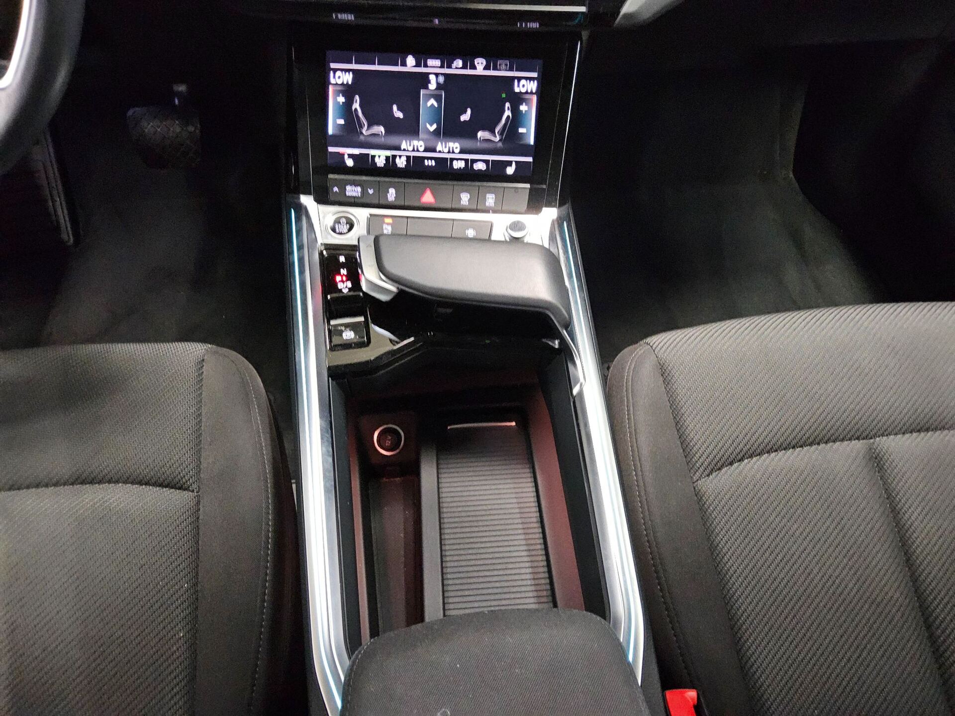 Audi e-tron 55 Qu. Navi Matrix Virtual B&O Sound HuD AHK 6