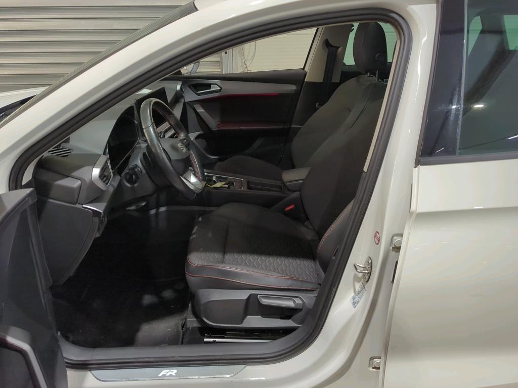 Seat Leon Sportstourer 2.0 TDI FR-Line Navi LED Pano 6