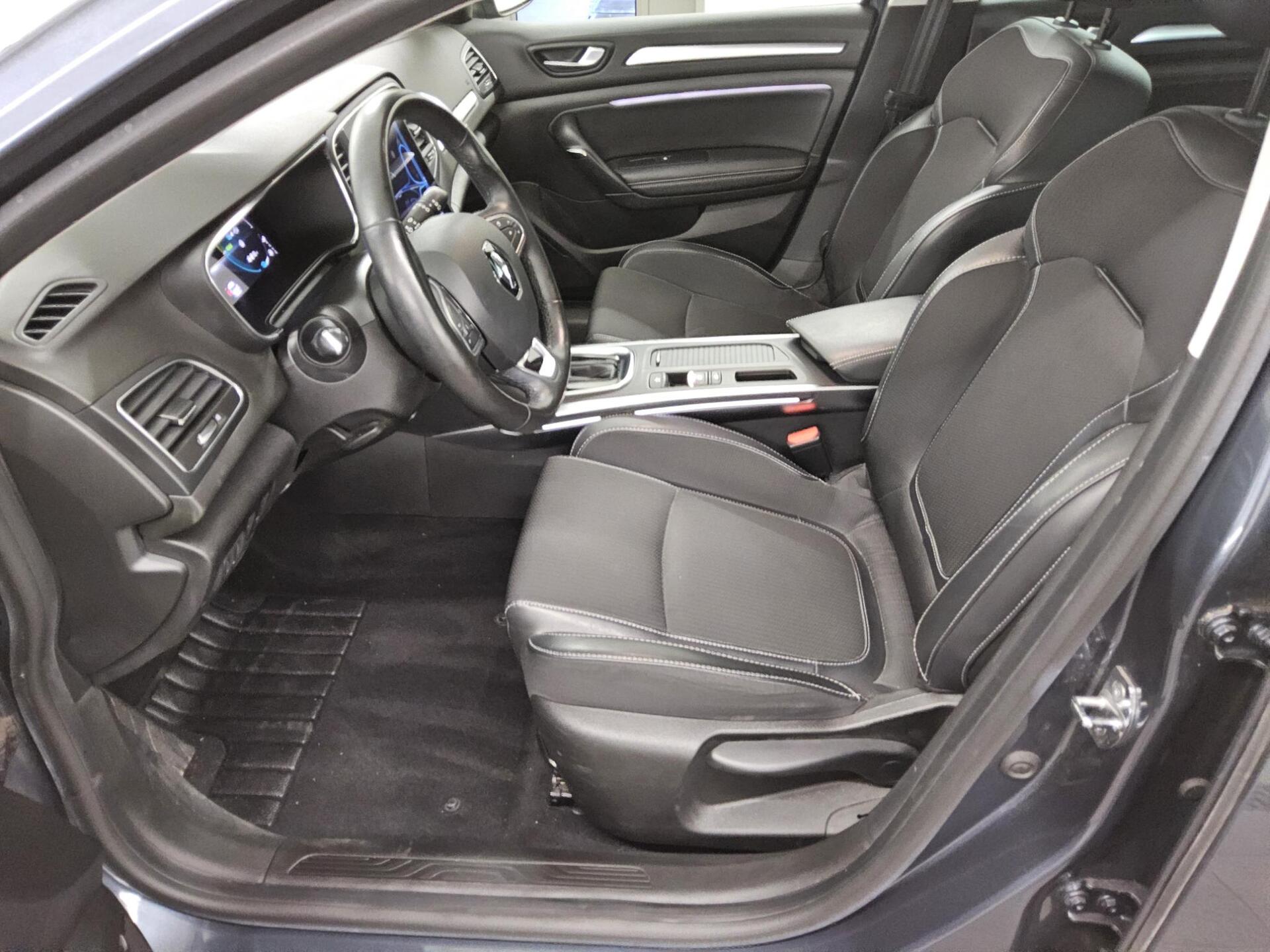 Renault Megane Grandtour 1.6 E-Tech Intens Navi LED PDC 9