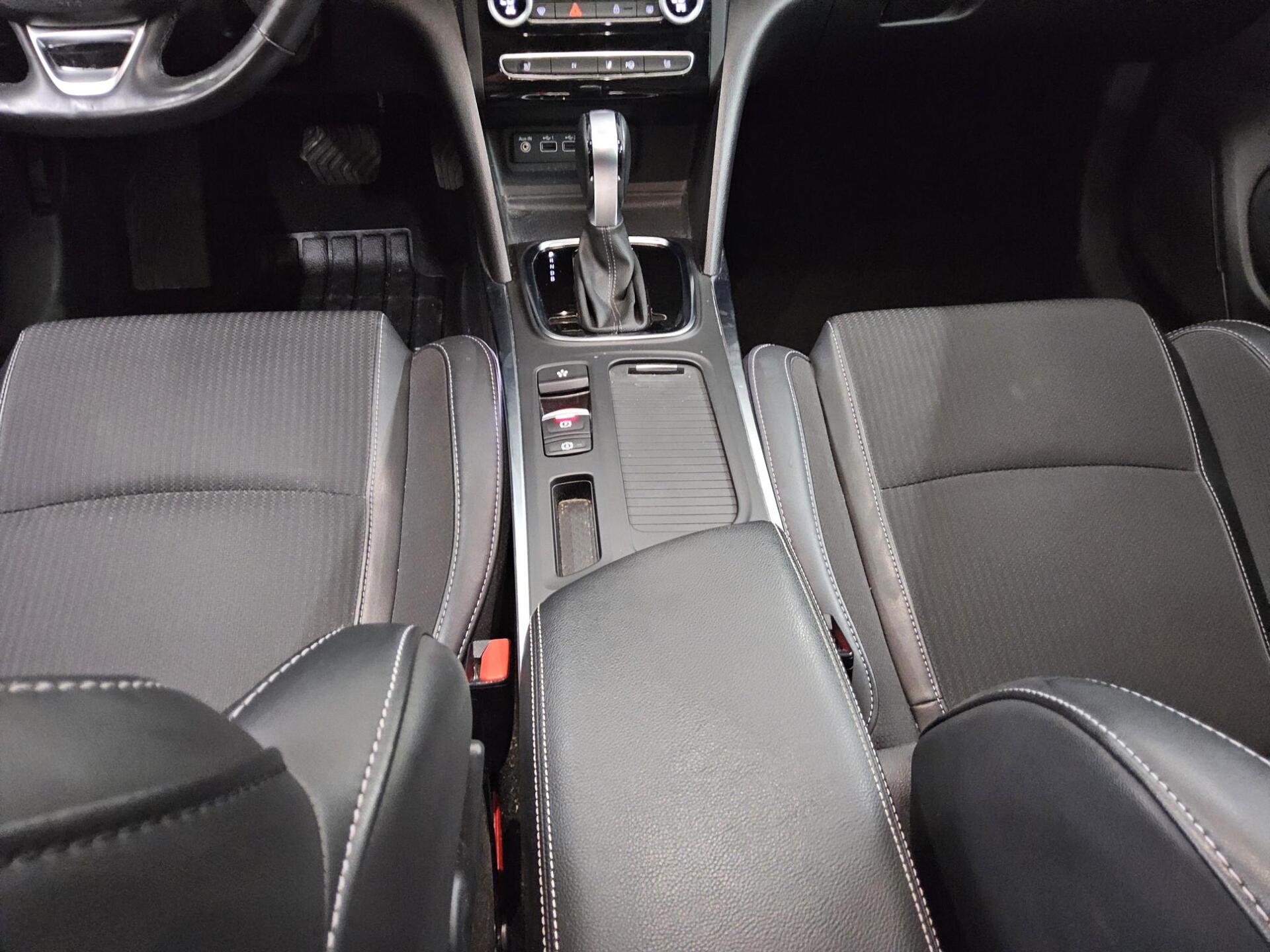 Renault Megane Grandtour 1.6 E-Tech Intens Navi LED PDC 6