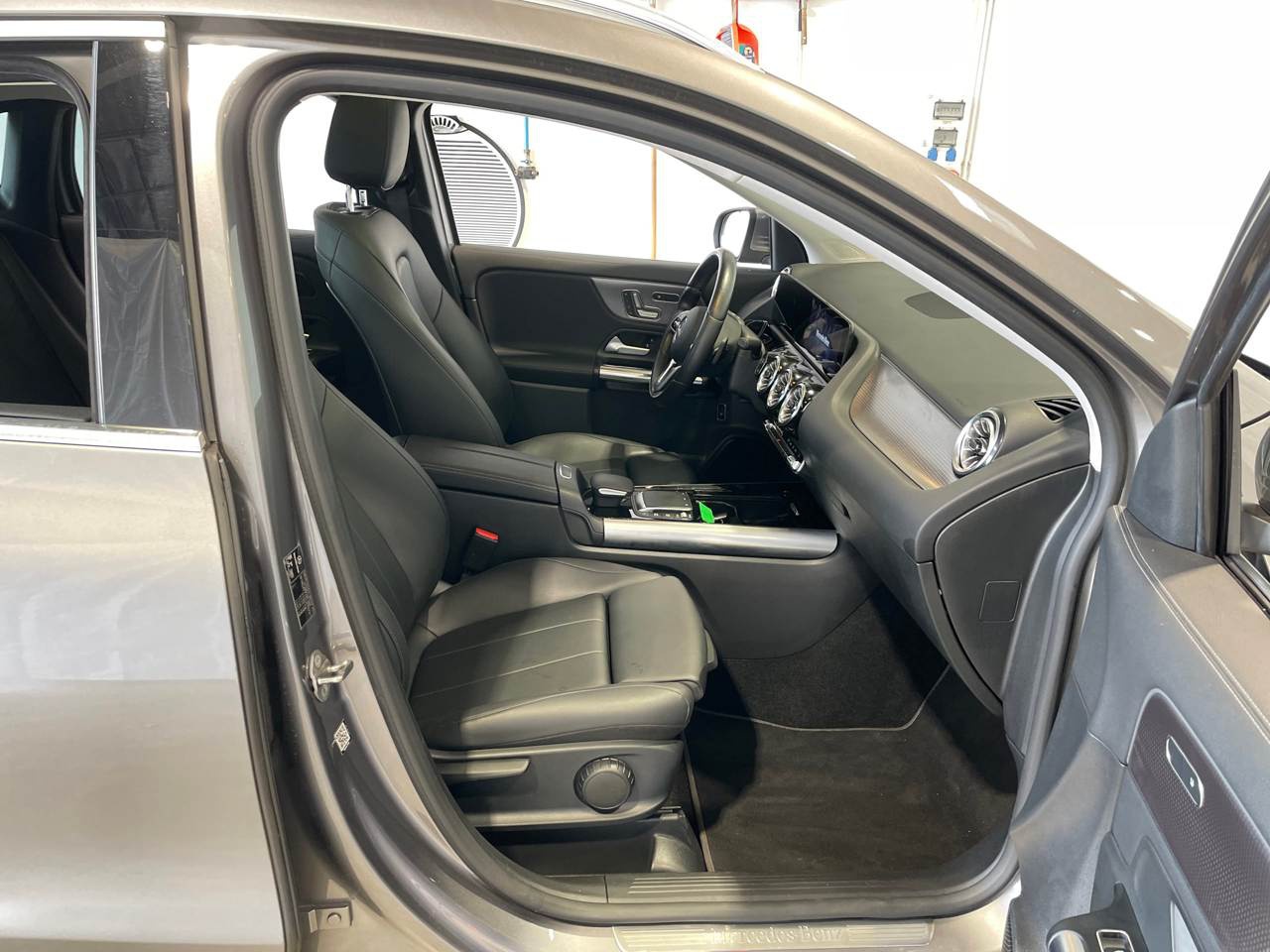 Mercedes-Benz GLA 220 d 4M Progressive Navi LED MBUX+ Pano 6