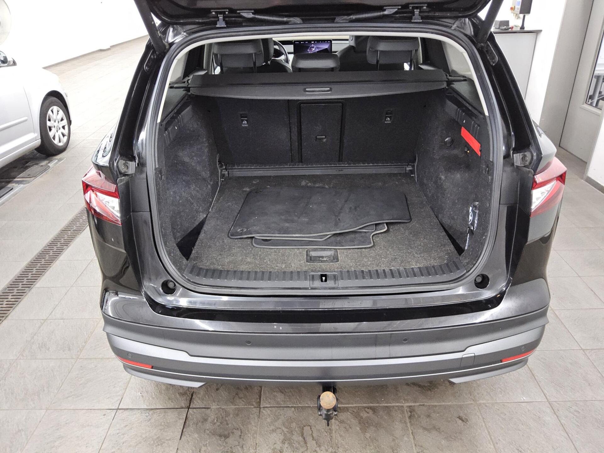 Skoda Enyaq Navi LED HuD RFK 12