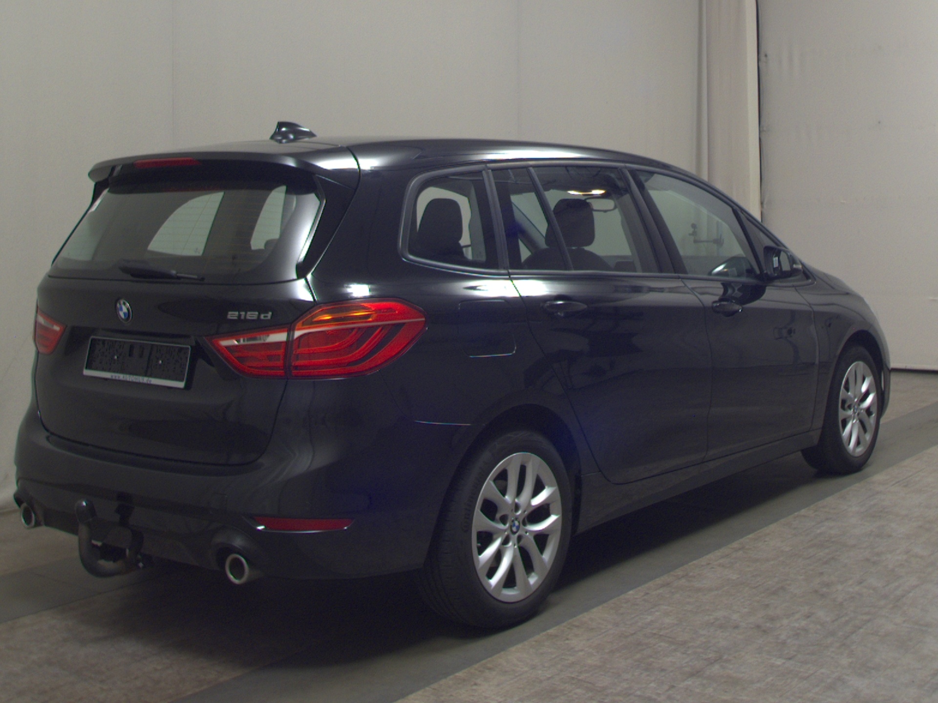 BMW 218 Gran Tourer Advantage 4