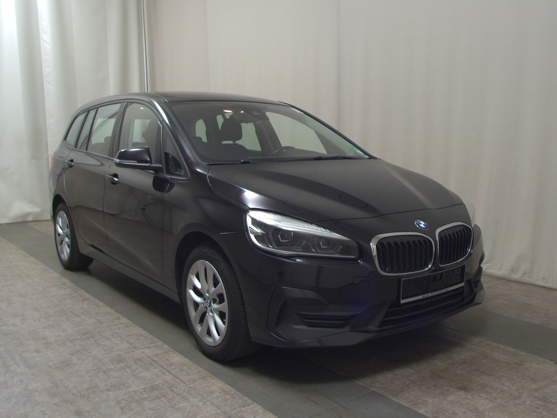 BMW 218 Gran Tourer Advantage 3