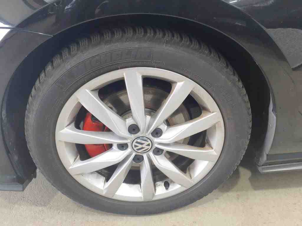 Volkswagen Golf Var. 2.0 TDI GTD LEDER NAVI LED PANO 11