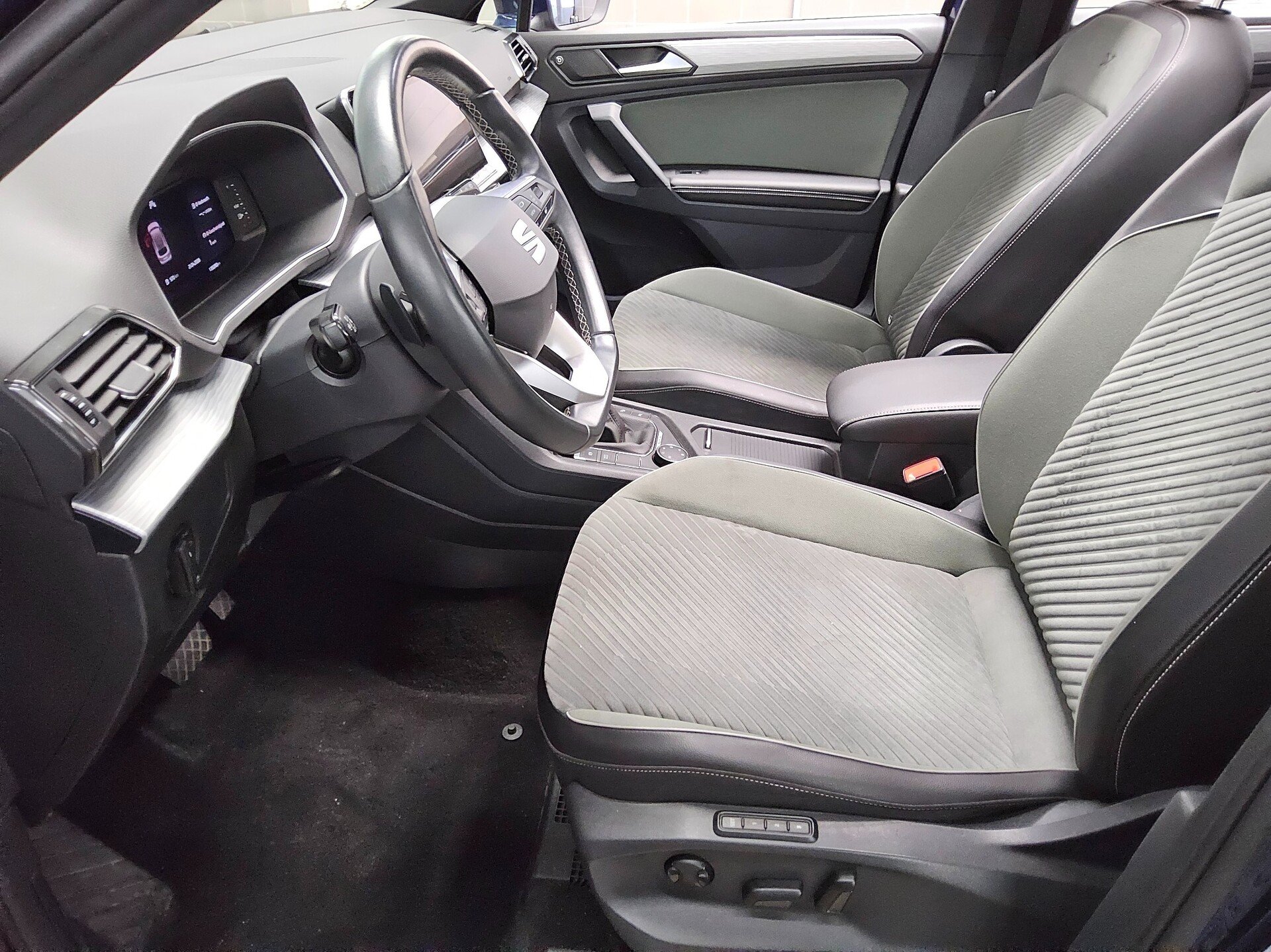 Seat Tarraco 2.0 TDI Xperience Navi LED vc AHK Pano 9