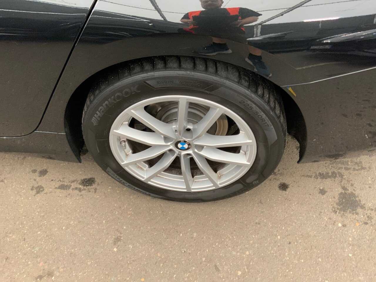 BMW 318dA Touring LENKRADHZG 12