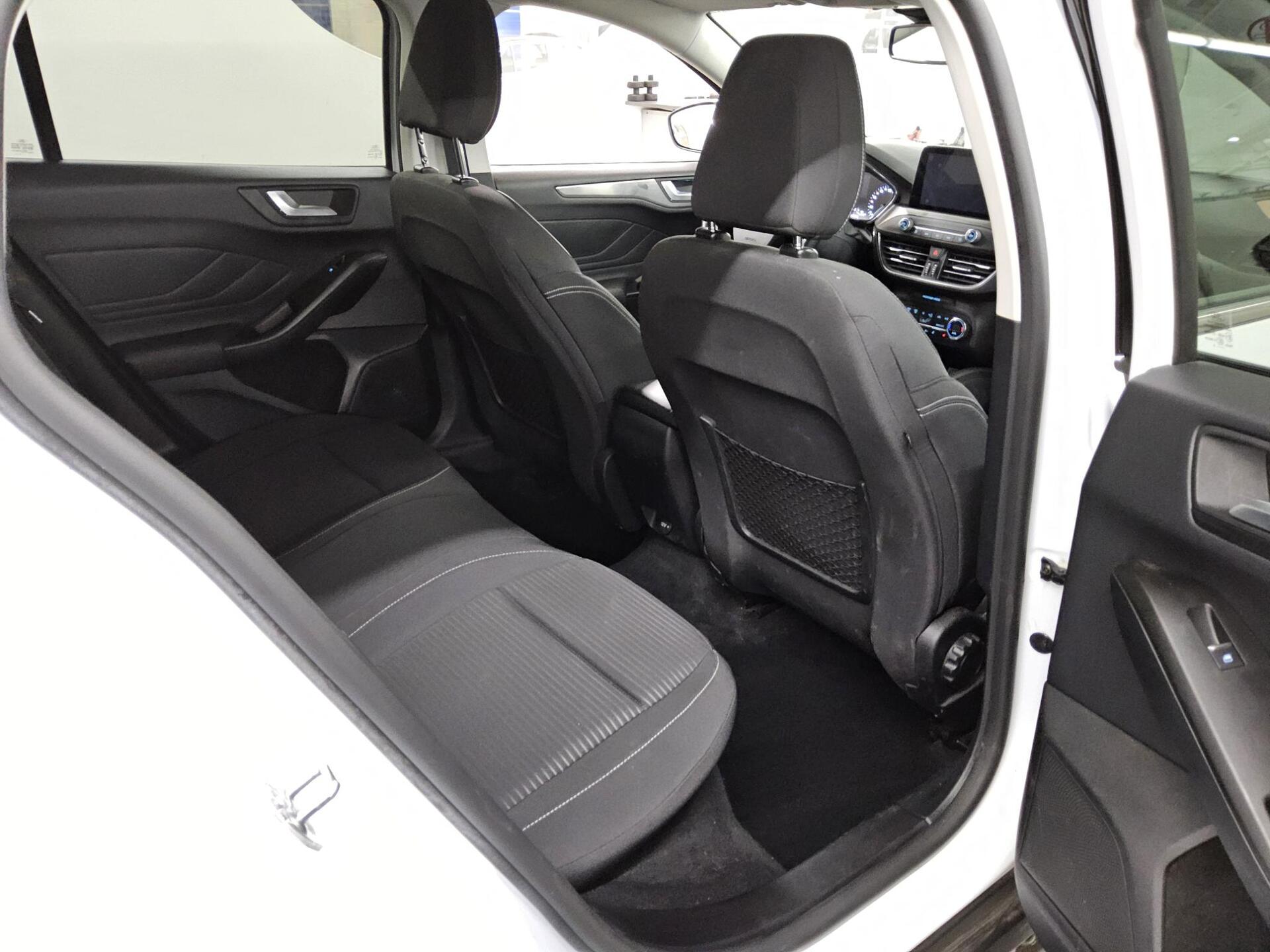 Ford Focus Turnier 2.0 EB Titanium Navi Shz RFK 13