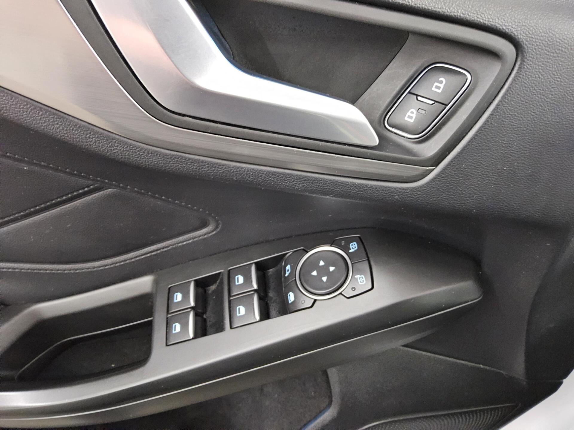 Ford Focus Turnier 2.0 EB Titanium Navi Shz RFK 9