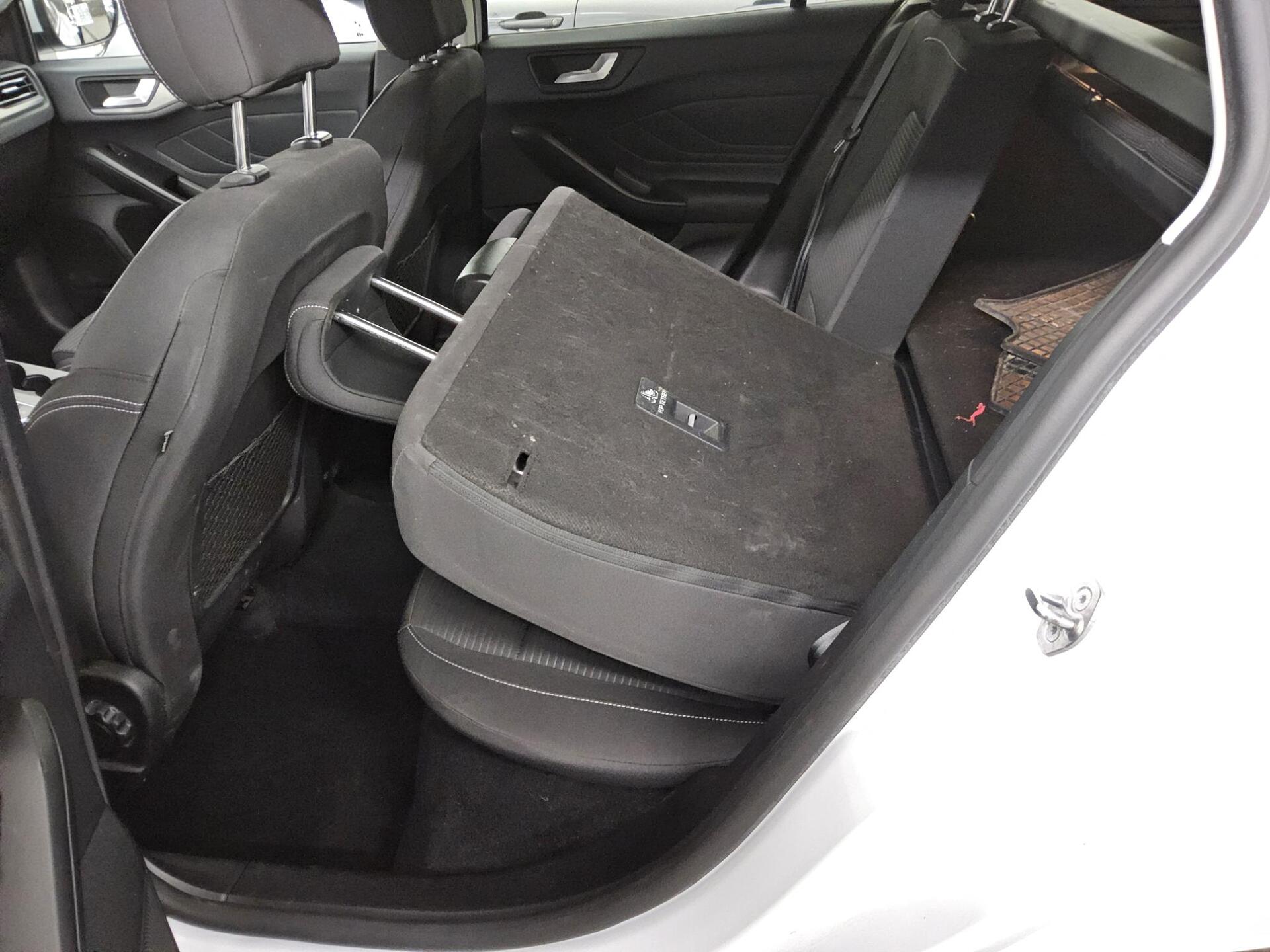 Ford Focus Turnier 2.0 EB Titanium Navi Shz RFK 12