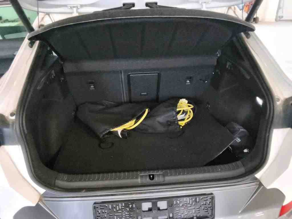 Cupra Formentor 1.4 e-Hybrid VZ NAVI RFK LED ACC 10