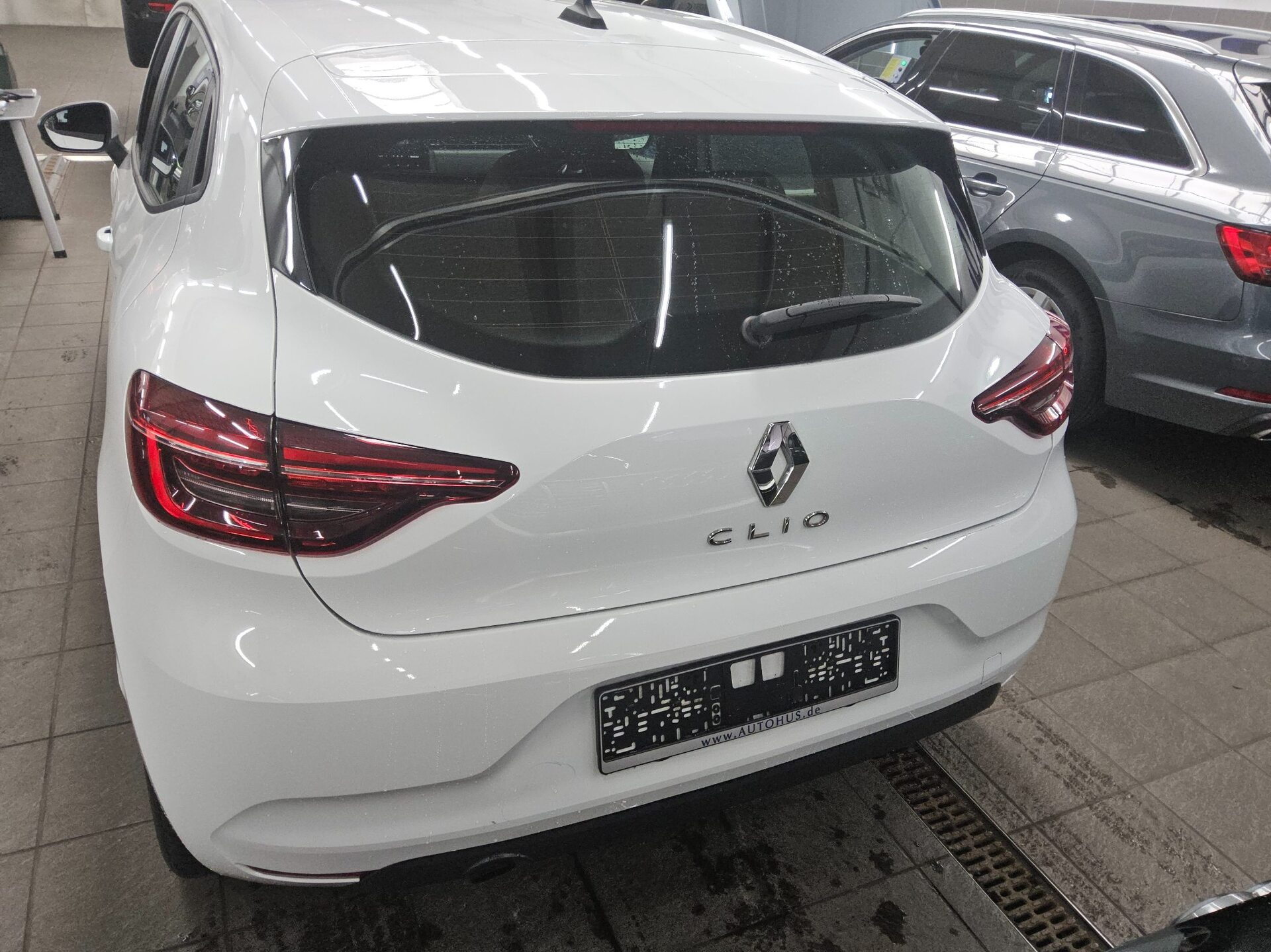 Renault Clio 1.0 11