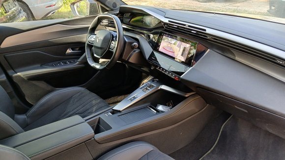 Peugeot 308 1.5 BlueHDI GT-Line NAVI KLIMA LED PDC RFK 6