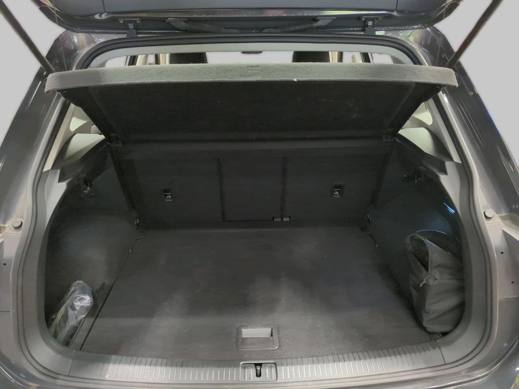 Volkswagen Tiguan 2.0 TDI 2.0 TDI NAVI LED SHZ 10