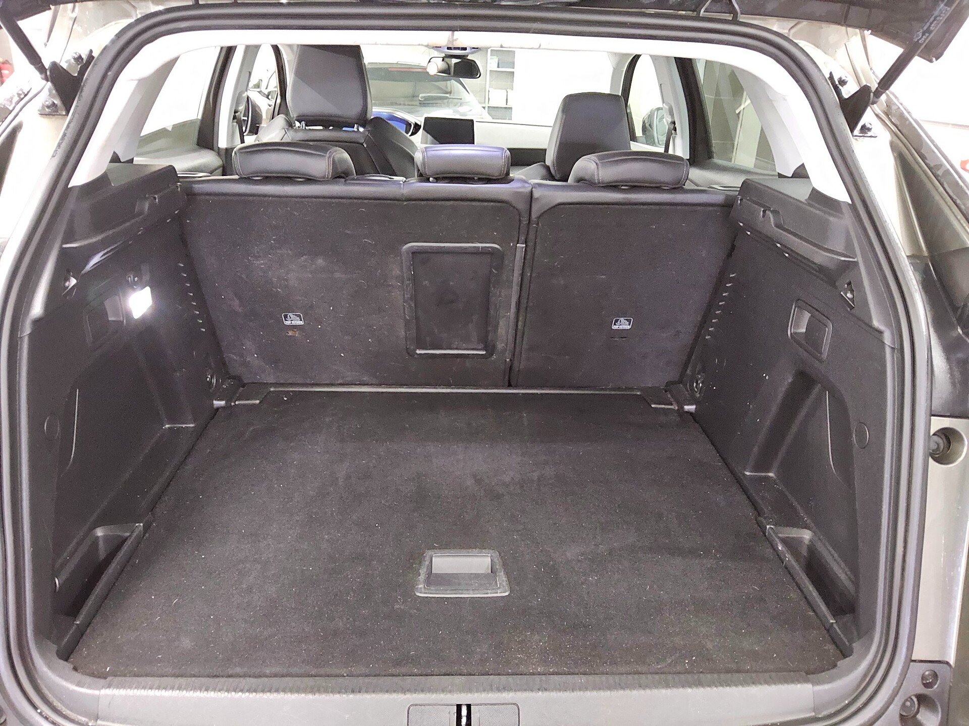 Peugeot 3008 1.2 PureTech Allure T-Leder Navi vorb. PDC 12