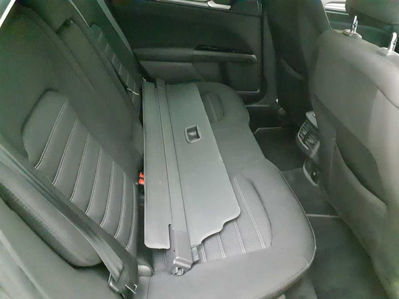 Ford Mondeo Titanium NAVI KLIMAAUT LED SHZ PDC 9