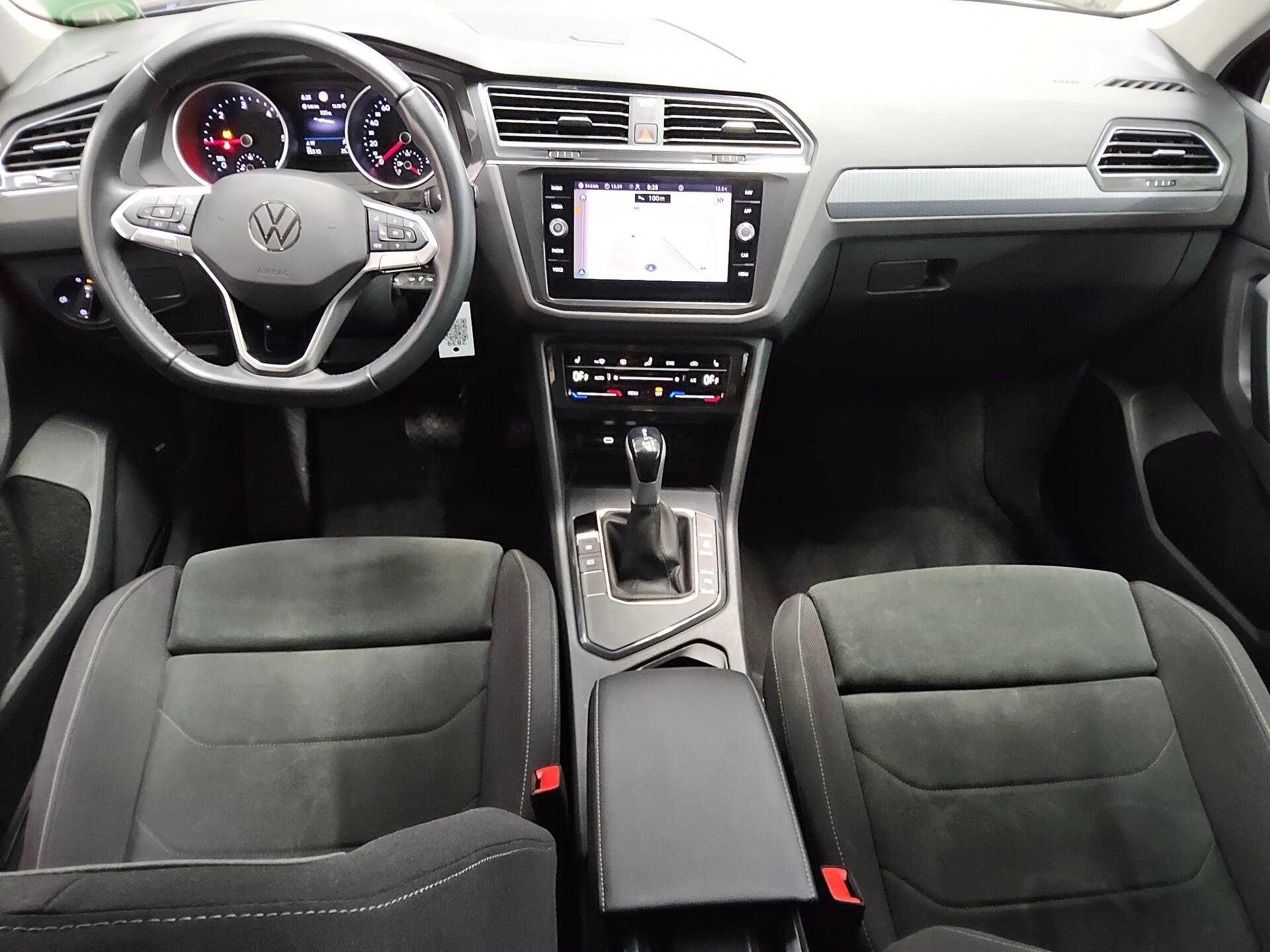 Volkswagen Tiguan 2.0 TDI Life Navi LED AHK 5