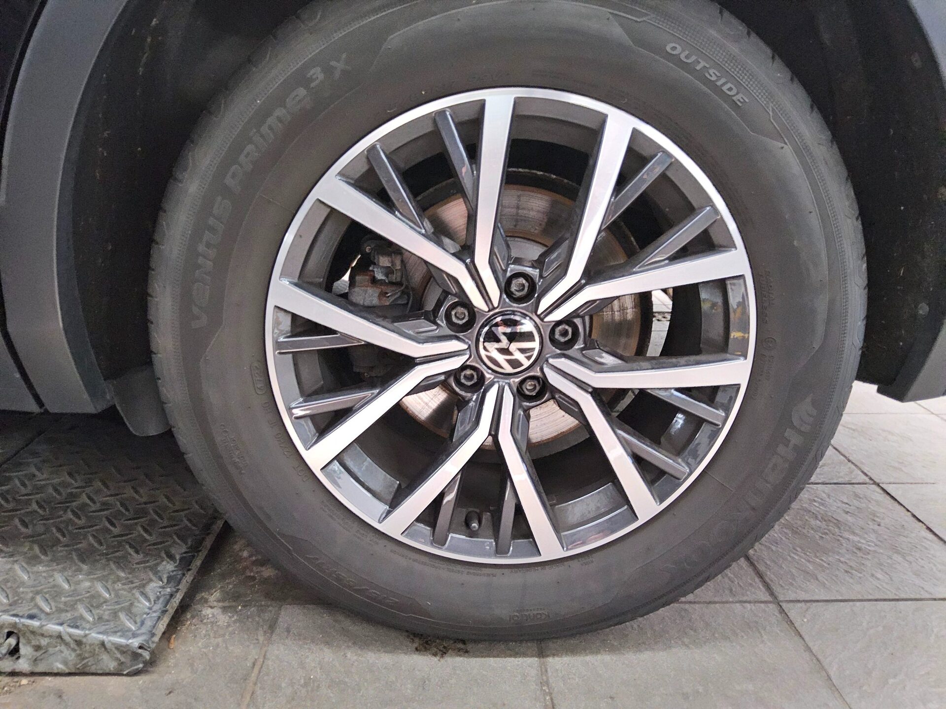 Volkswagen Tiguan 2.0 TDI Life Navi LED AHK 10