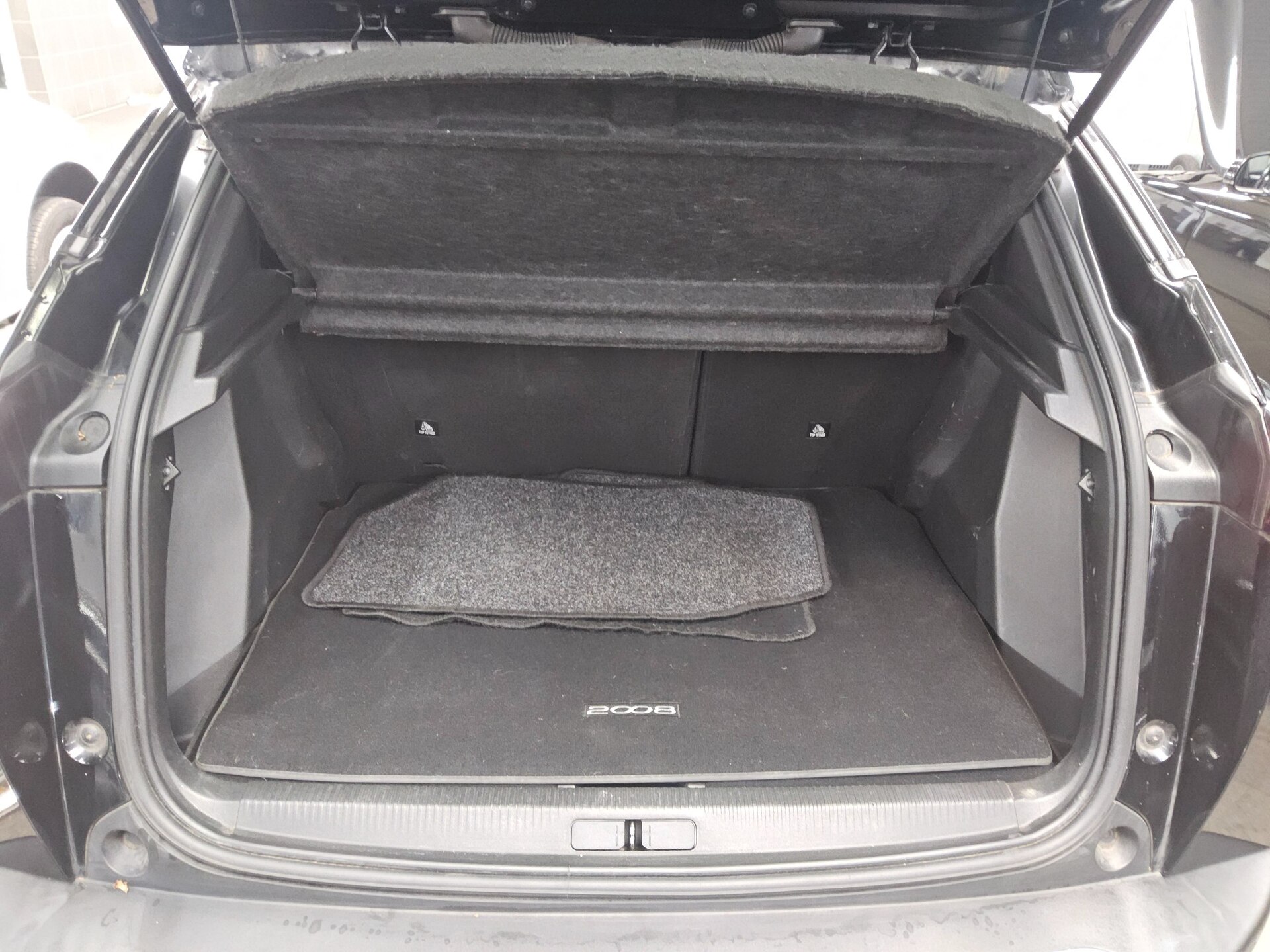 Peugeot 2008 1.2 PureTech Allure T-Leder Navi LED ACC 12