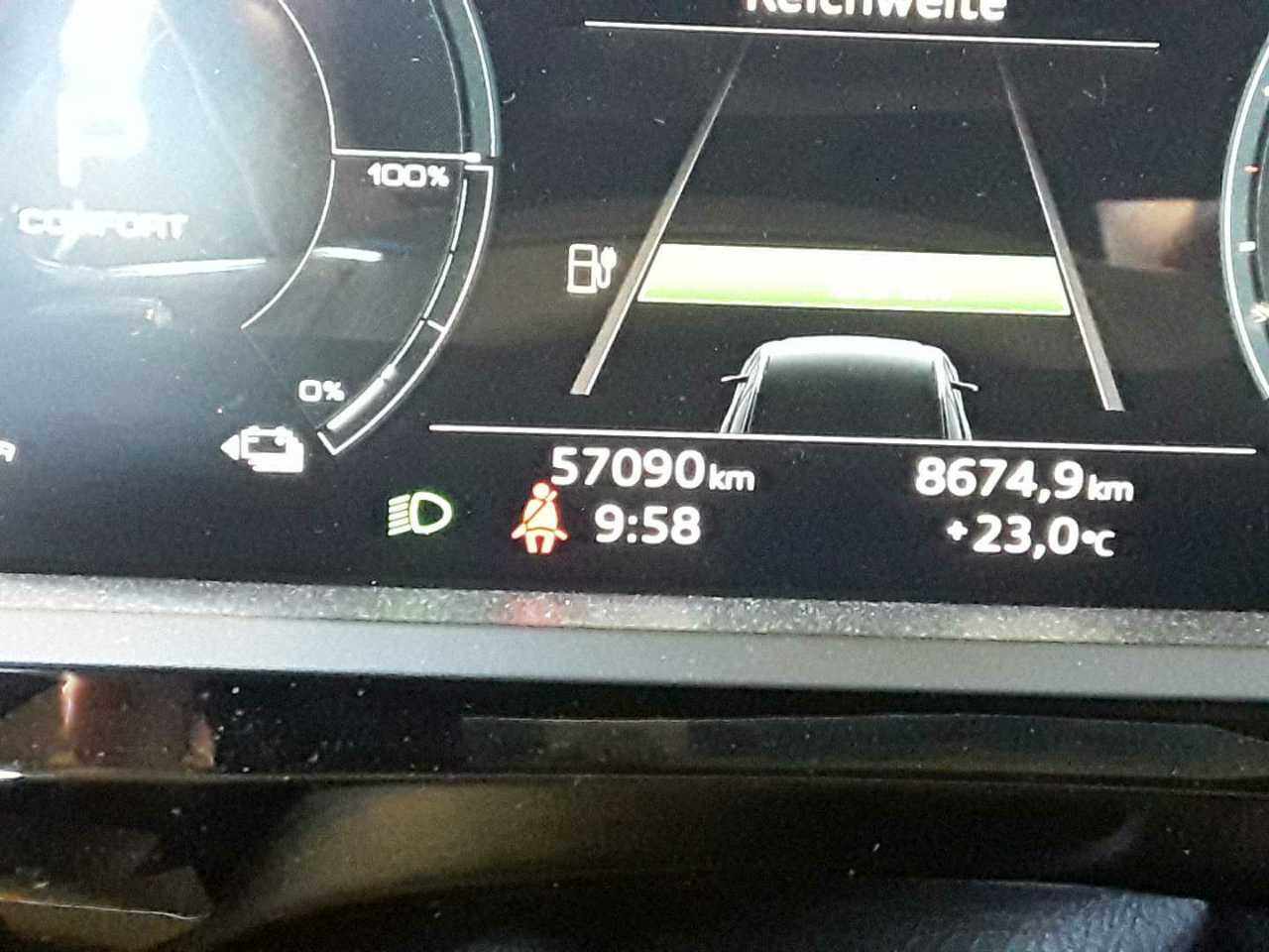 Audi e-tron Navi LED Virtual Sound 9