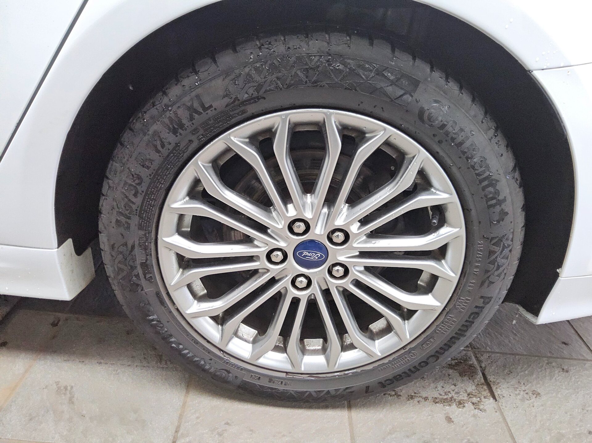Ford Mondeo Turnier 2.0 EB Titanium Navi LED AHK RfK 10