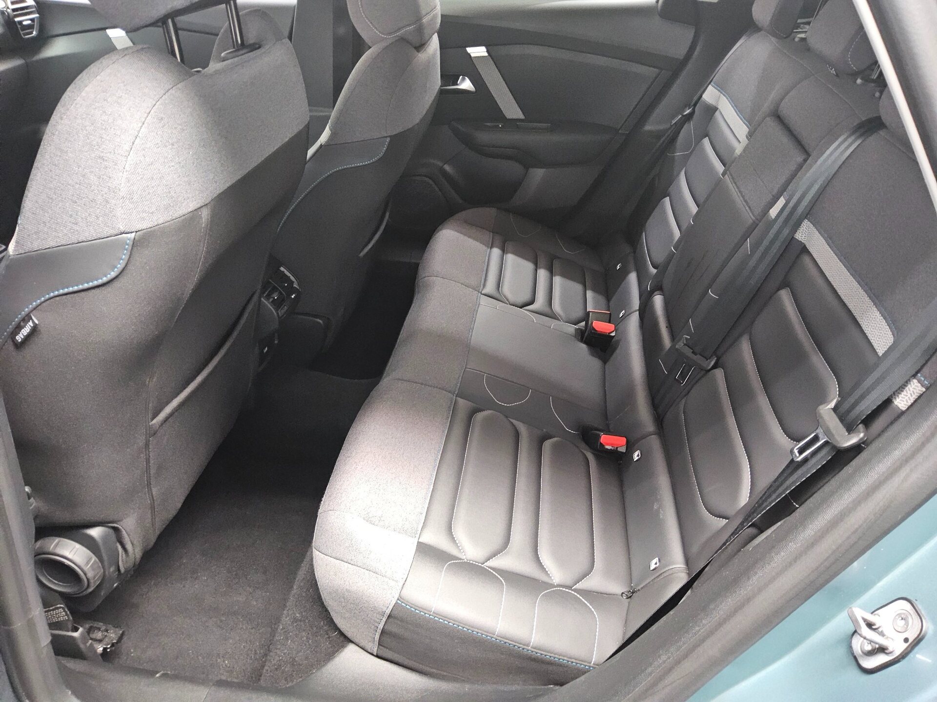 Citroën C4 1.2 PureTech Shine T-Leder 13