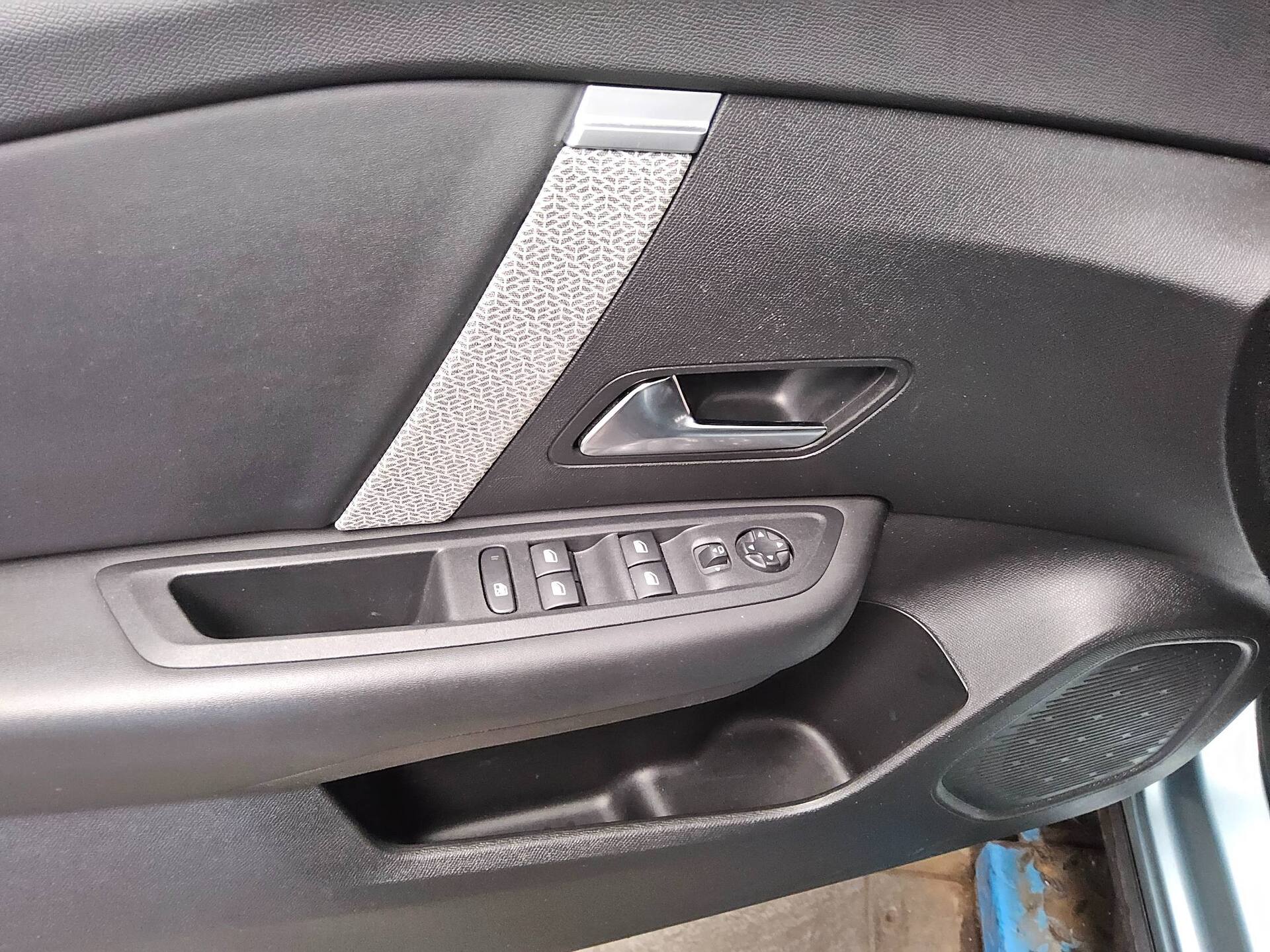 Citroën C4 1.2 PureTech Shine T-Leder 10
