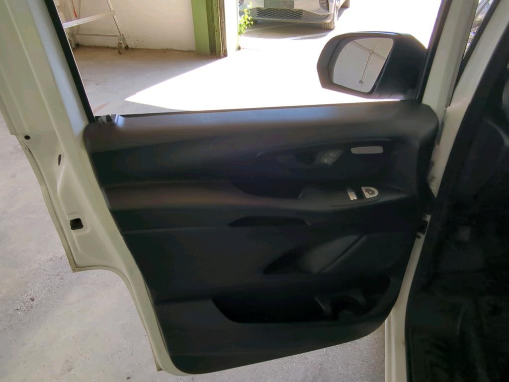 Mercedes-Benz Vito Lang CDI Navi SHZ PDC AHK 9