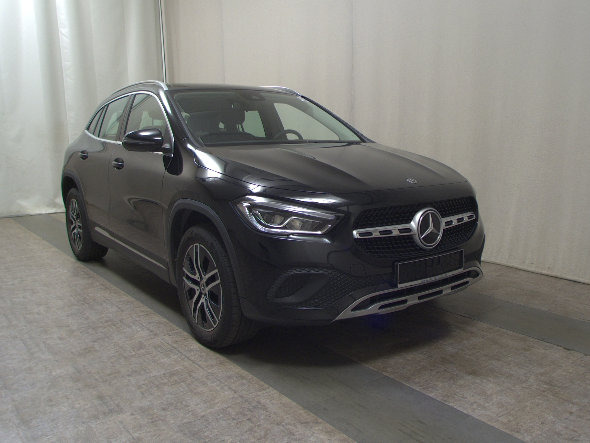 Mercedes-Benz 200 d Progressive Navi LED MBUX T-Leder RFK 3