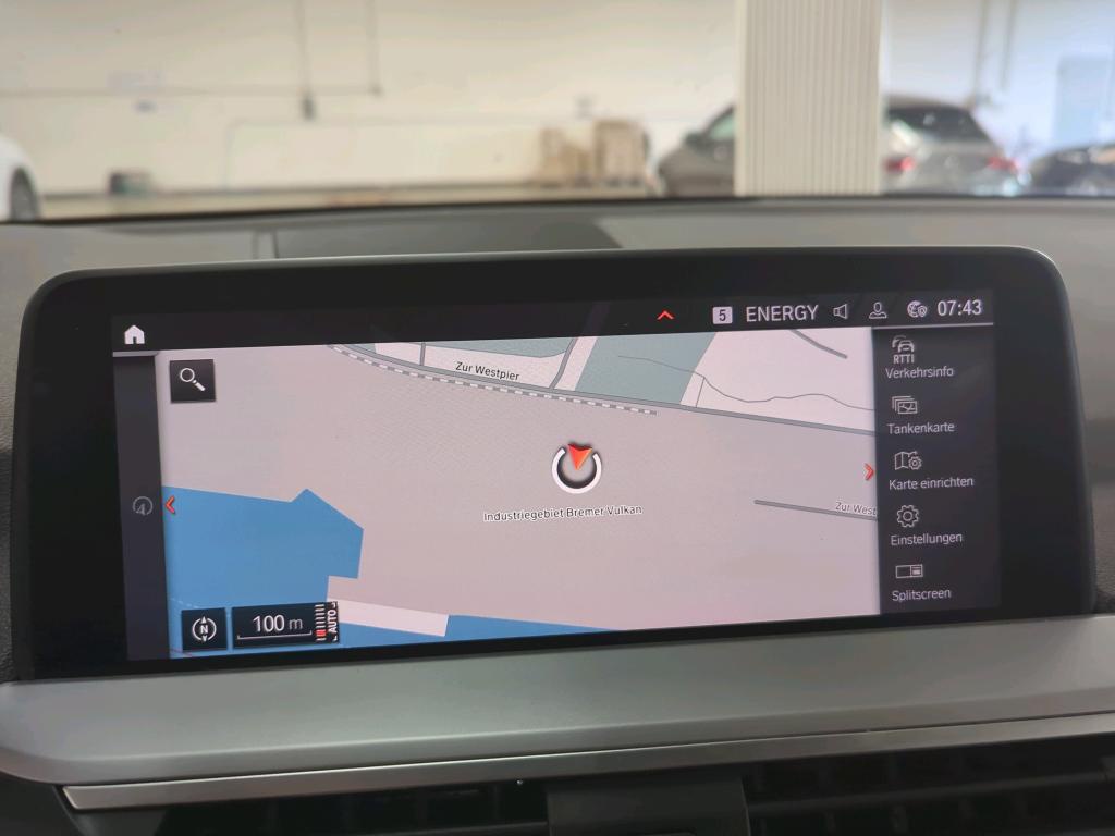 BMW X3 Advantage NAVI KLIMAAUT SHZ PDC LED 9