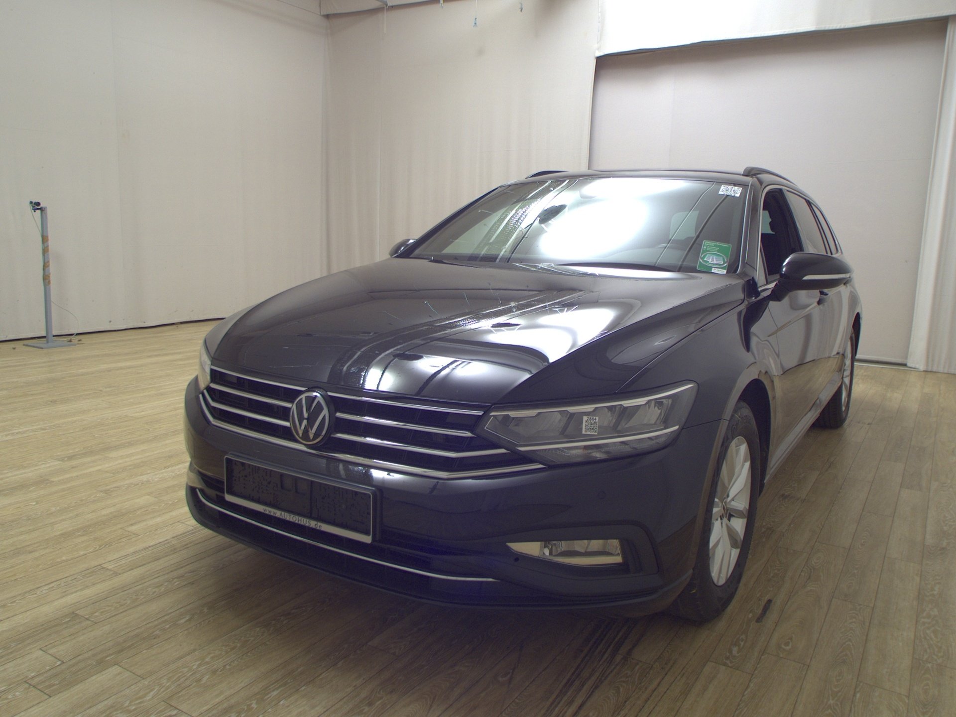 Volkswagen Passat Var. 2.0 TDI Business Navi LED AID StHzg 2