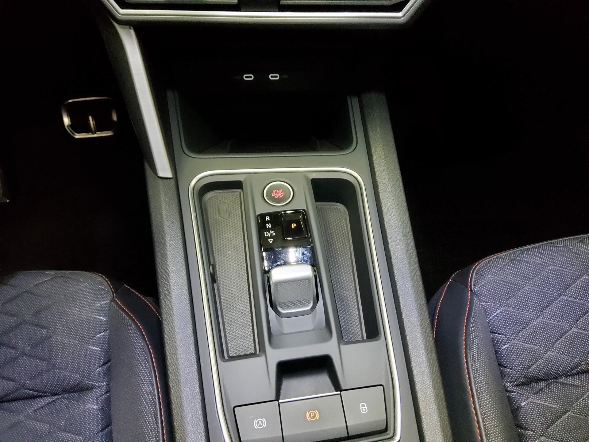Seat Leon Sportstourer 1.0 TSI FR-Line Navi LED ACC 6