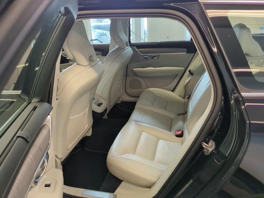 Volvo V90 B4 D Navi LED Leder RFK 4xSHZ 7