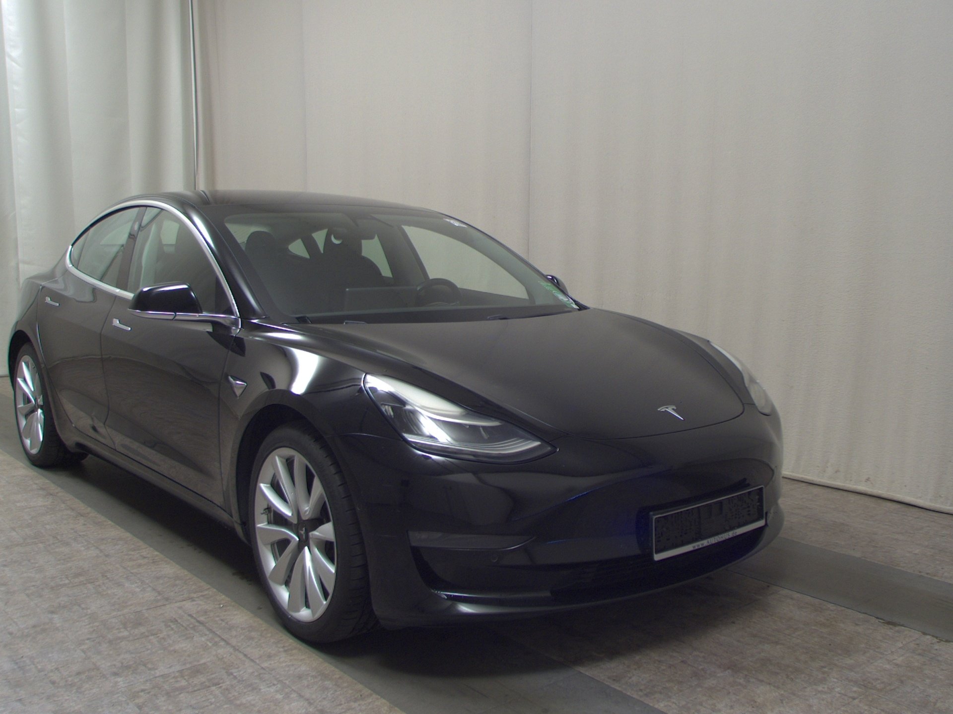 Tesla Model 3 Navi LED Pano Leder RFK 3