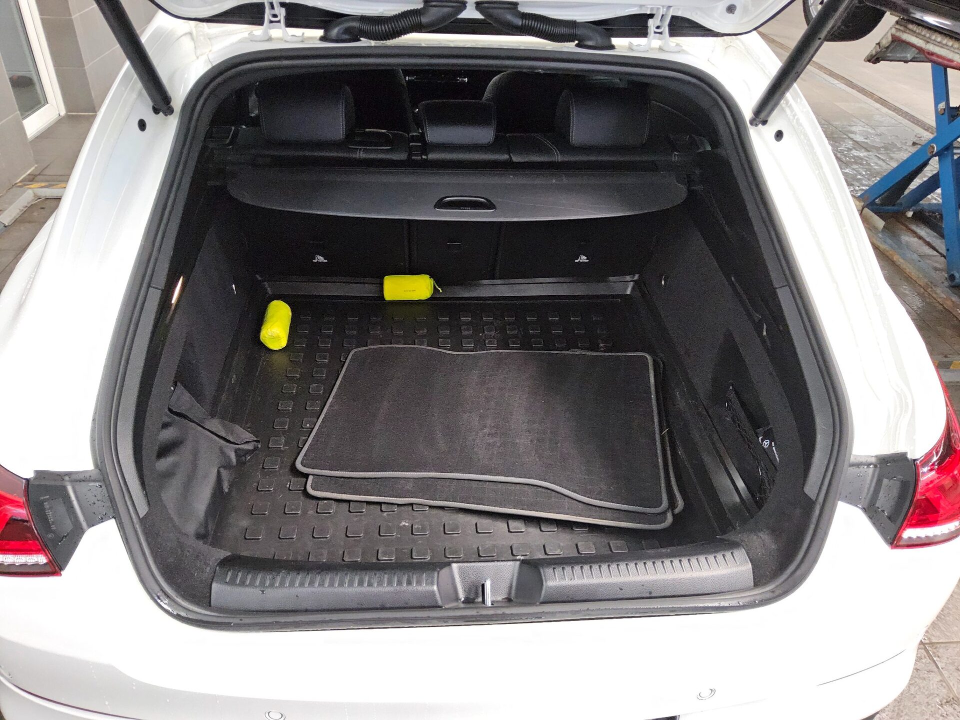 Mercedes-Benz CLA 200 SB d Progressive T-Leder Navi LED RfK 12