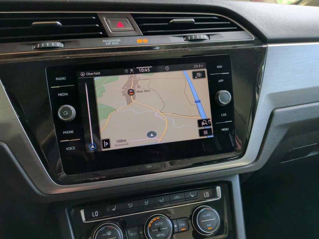 Volkswagen Touran 2.0 TDI Comf. Navi AHK RFK ACC 10