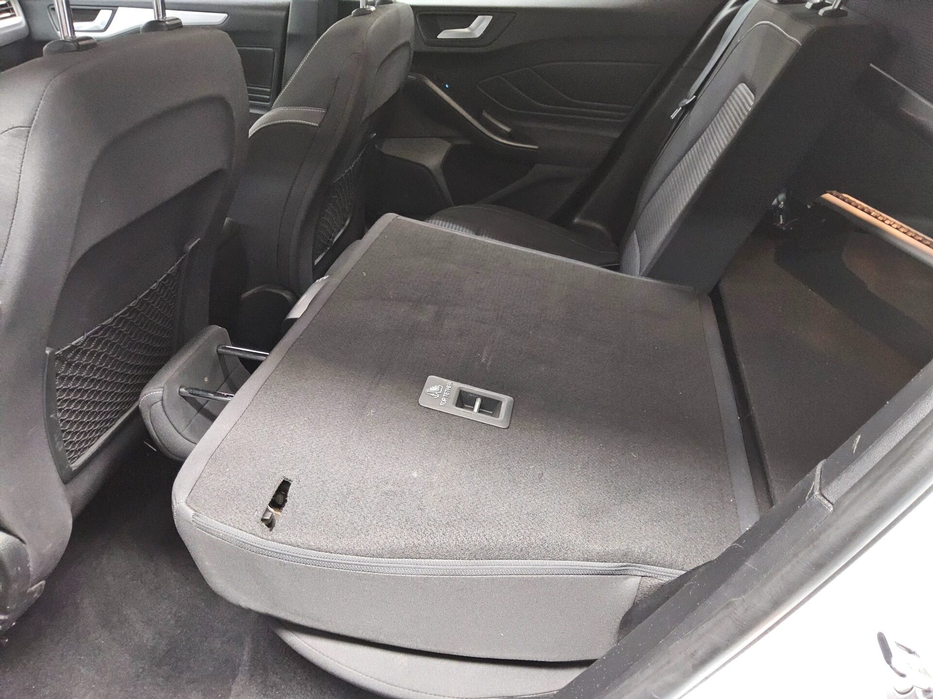 Ford Focus Turnier 1.5 EB Cool&Connect Navi LED RfK 12