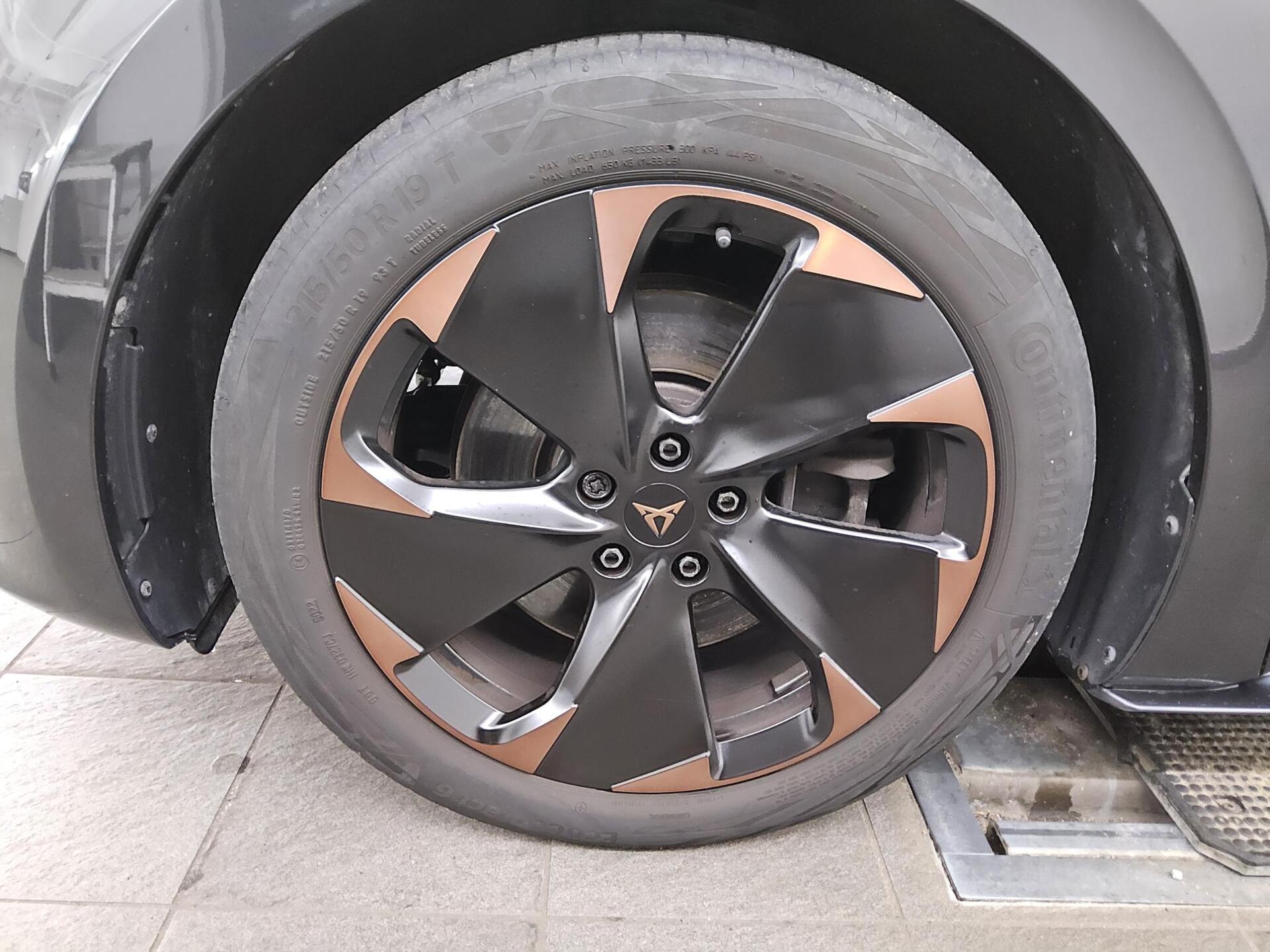 Cupra Born Navi LED RFK ACC PDC 11