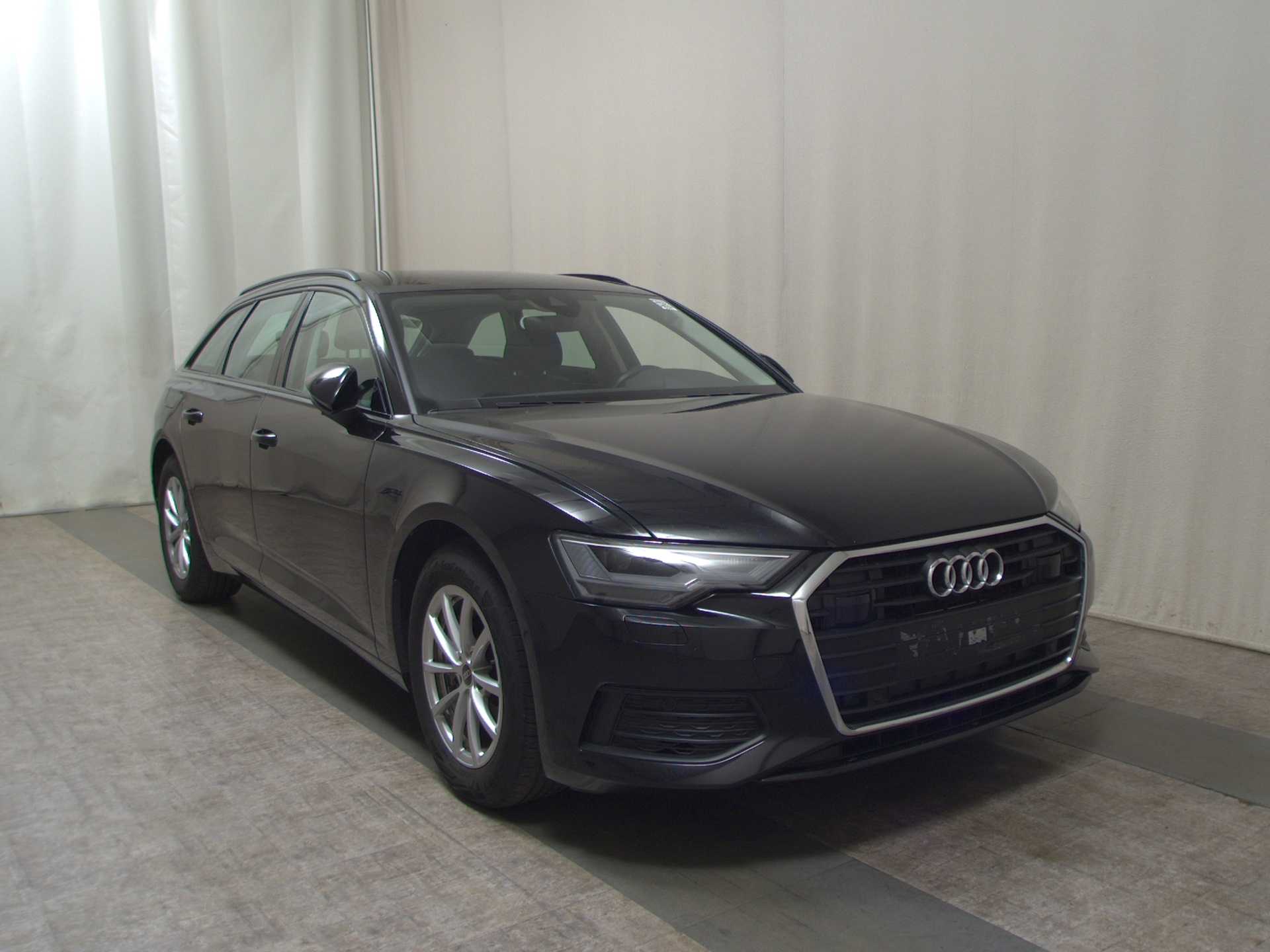 Audi A6 Avant 40 TDI Navi LED Shz Leder 3