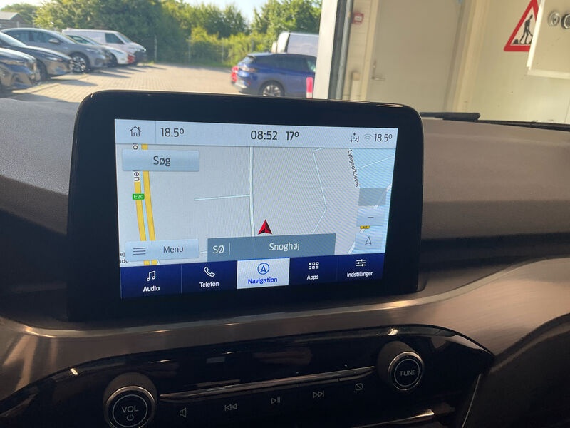 Ford Kuga 1.5 EB LEDER NAVI KLIMAAUT LED SHZ 9