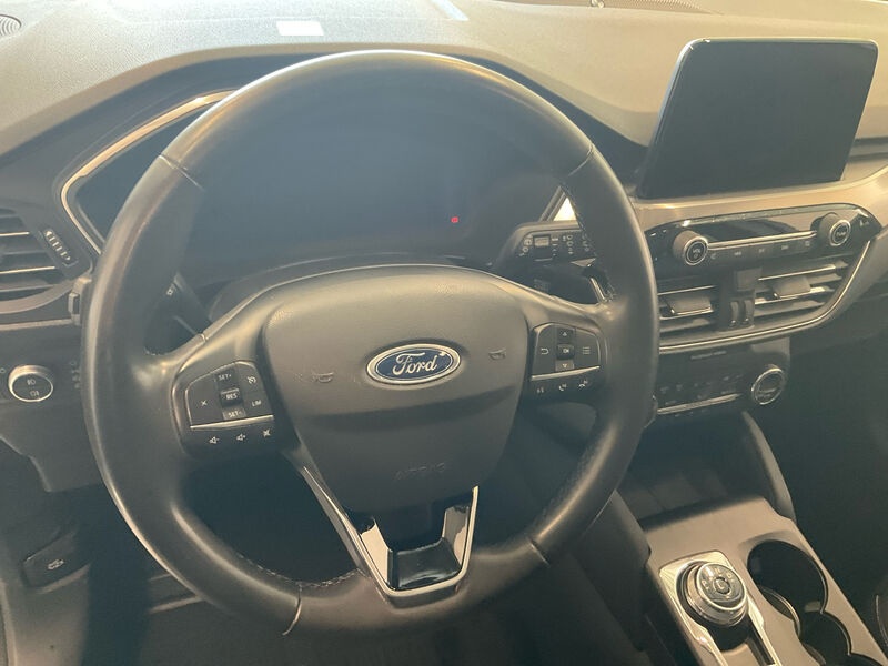 Ford Kuga 1.5 EB LEDER NAVI KLIMAAUT LED SHZ 8