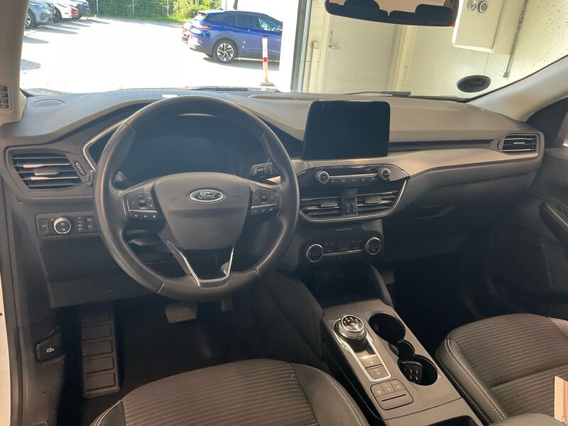Ford Kuga 1.5 EB LEDER NAVI KLIMAAUT LED SHZ 5